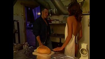 play XNXX Filmy erotyczne ze zwierzętami nakręcone w kuchni