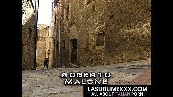 play Volledige xxx film met mooie brunette porno