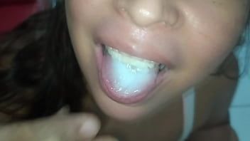 play Alunas pornográficas que ficam sentadas